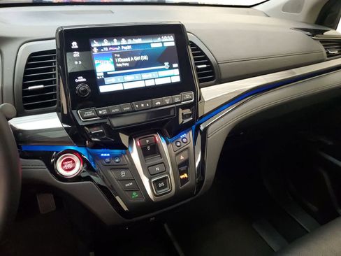 Certified 2023 Honda Odyssey Elite image 32
