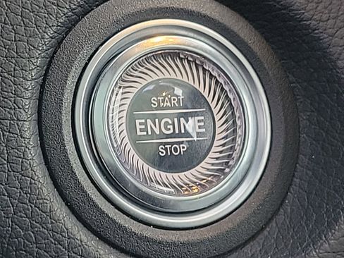 Used 2022 Mercedes-Benz GLC 300 GLC 300 image 24