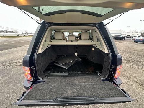 Used 2011 Land Rover Range Rover HSE LUX image 45