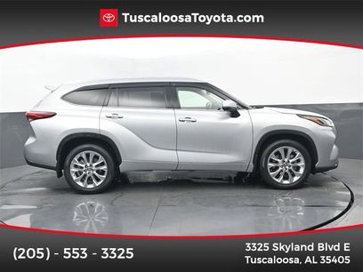 Used 2023 Toyota Highlander Limited