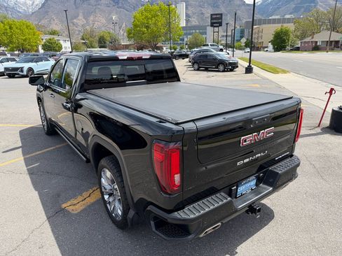 Used 2023 GMC Sierra 1500 Denali w/ Denali Reserve Package AWD/4WD image 9