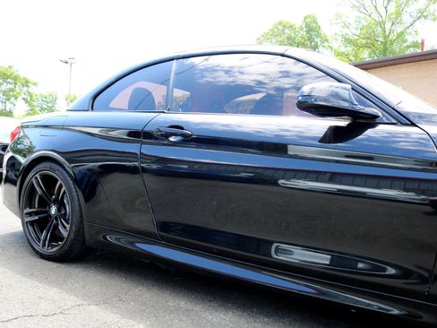 Used 2020 BMW M4 Convertible w/ Executive Package image 10