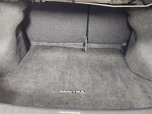 Used 2019 Nissan Sentra SV image 14