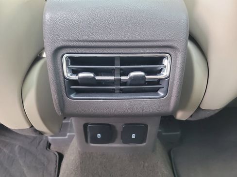 Certified 2023 Lincoln Corsair FWD w/ Equipment Group 101A image 13