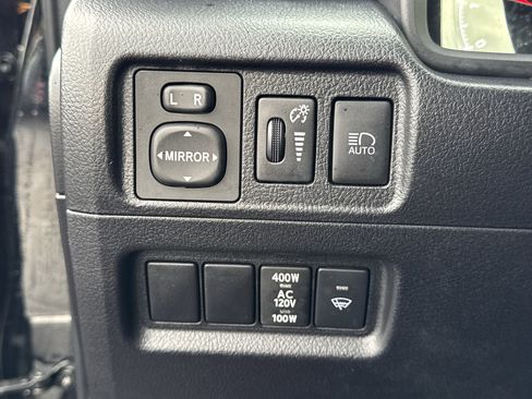 Used 2024 Toyota 4Runner TRD Off-Road image 28