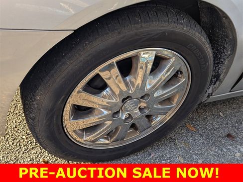 Used 2008 Buick LaCrosse CXL w/ Driver Confidence Package image 5