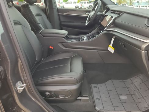 New 2026 Jeep Grand Cherokee Limited AWD/4WD image 22