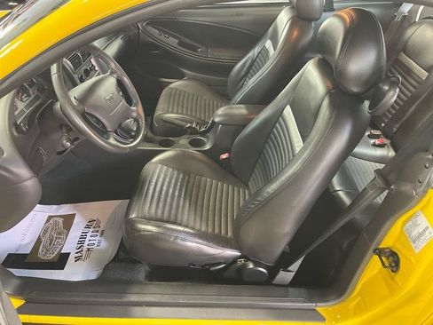 Used 2004 Ford Mustang Mach 1 RWD image 26