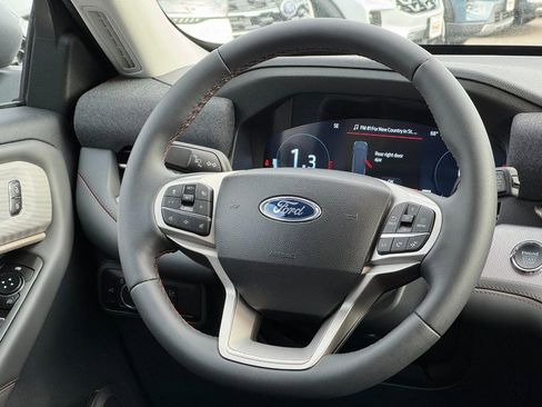 New 2026 Ford Explorer Active image 8