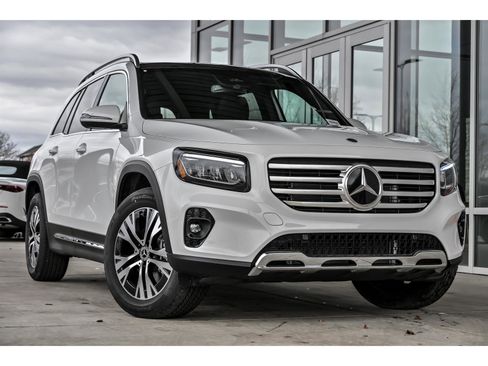 New 2026 Mercedes-Benz GLB 250 4MATIC image 1