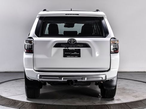 Used 2024 Toyota 4Runner TRD Off-Road Premium w/ Off Road Premium Plus Package AWD/4WD image 5