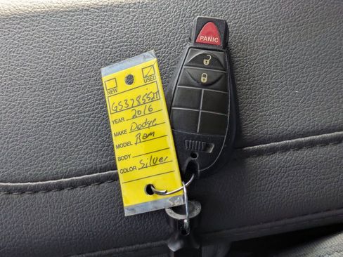 Used 2016 RAM 1500 ST w/ SXT Appearance Group image 32