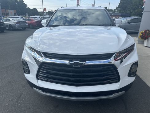 Used 2021 Chevrolet Blazer LT image 3