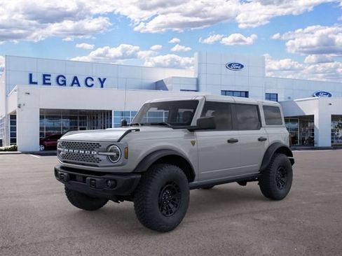 New 2026 Ford Bronco Badlands AWD/4WD image 1
