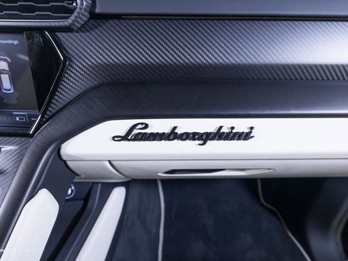 Used 2024 Lamborghini Urus S AWD/4WD image 50