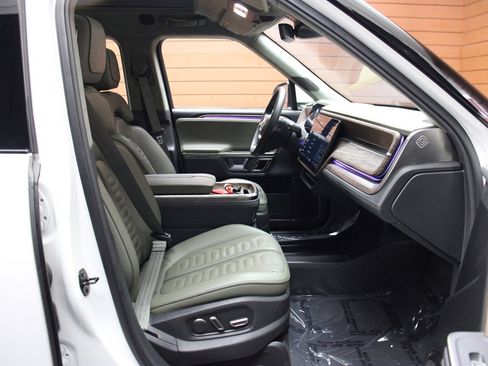 Used 2023 Rivian R1T Adventure image 33