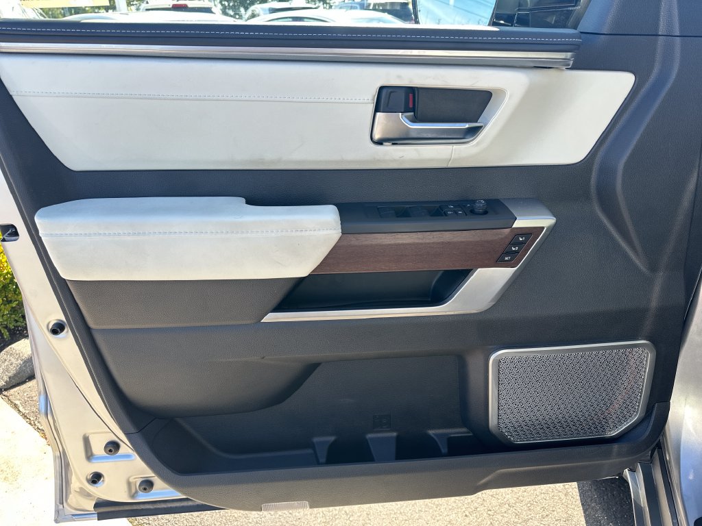 Used 2024 Toyota Tundra Capstone AWD/4WD image 11