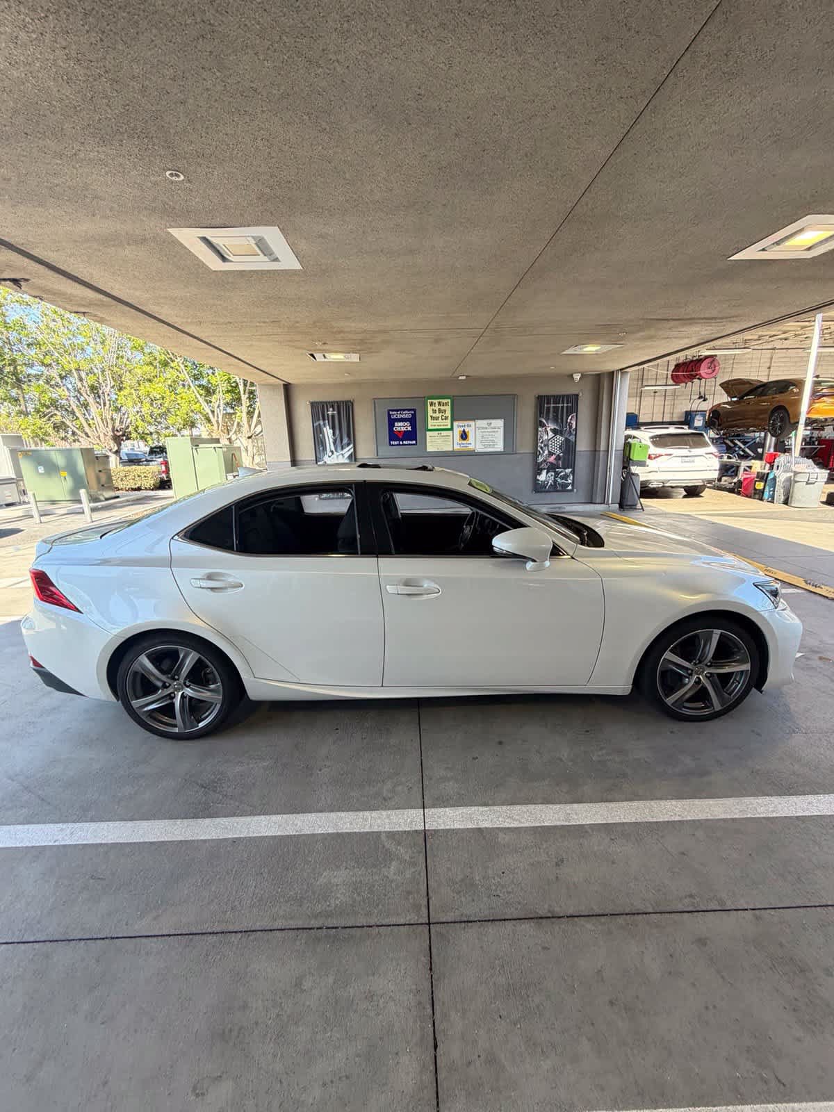 Used 2017 Lexus IS 200t w/ Navigation System Package RWD image 4