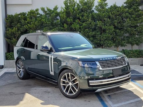 Used 2025 Land Rover Range Rover Autobiography AWD/4WD image 1
