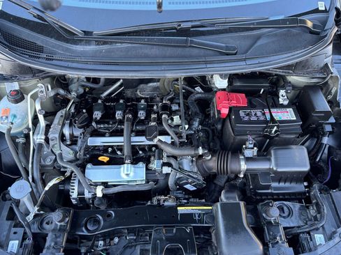 Used 2025 Nissan Versa SV w/ Trunk Package image 30