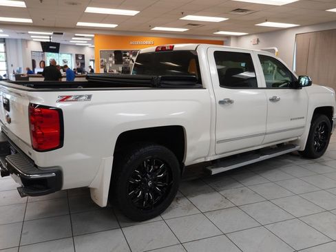 Used 2014 Chevrolet Silverado 1500 LTZ Z71 w/ LTZ Plus Package AWD/4WD image 11