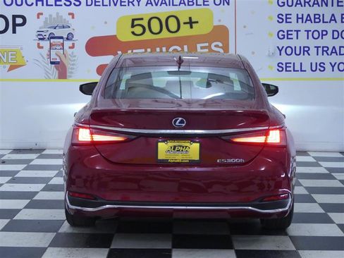 Used 2022 Lexus ES 300h w/ Premium Package image 6