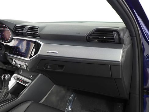 Used 2022 Audi Q3 2.0T Premium w/ Convenience Package image 14