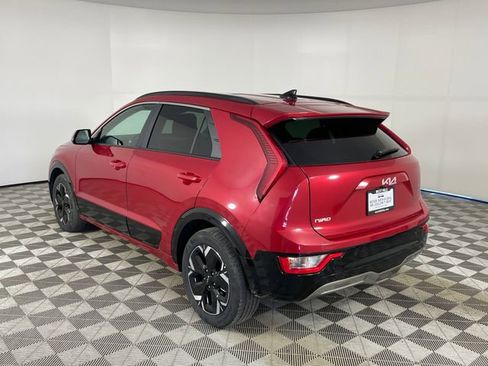 Certified 2025 Kia Niro Wind w/ Wind Preserve Package FWD image 21