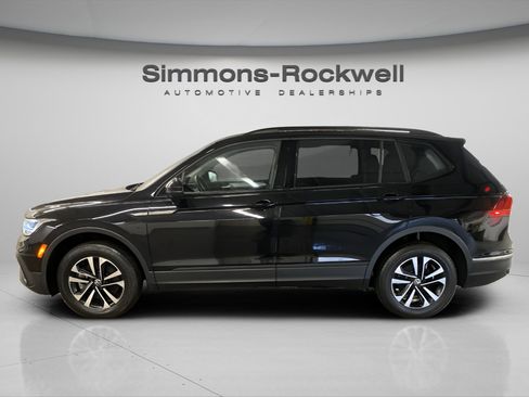 Used 2023 Volkswagen Tiguan S AWD/4WD image 2