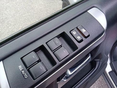 Used 2024 Toyota 4Runner SR5 image 12