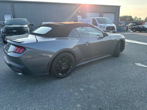 Used 2024 Ford Mustang GT Premium RWD image 6