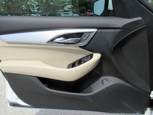 Used 2023 Cadillac CT5 Luxury RWD image 19