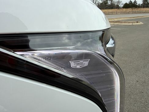 Used 2025 Cadillac Escalade IQ Luxury 2 image 69