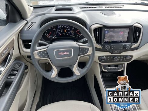 Used 2024 GMC Terrain Denali w/ Denali Premium Package image 12