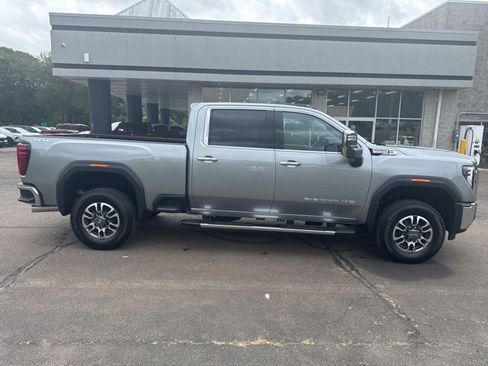 New 2025 GMC Sierra 2500 SLT w/ SLT Premium Package image 7