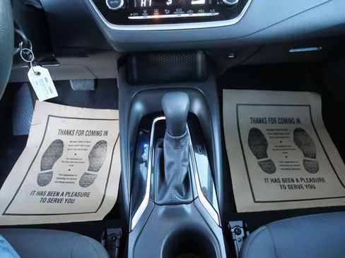 Used 2023 Toyota Corolla LE image 12