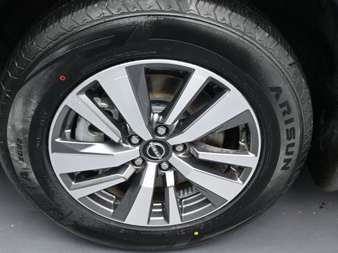 Used 2022 Nissan Pathfinder SL image 45