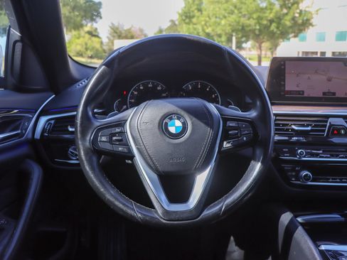 Used 2019 BMW 530i RWD image 27
