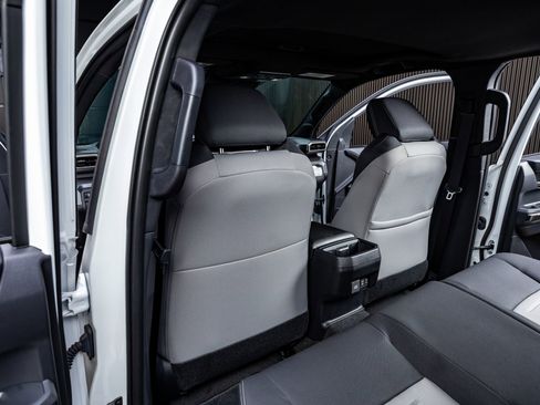 Used 2024 Toyota Tacoma TRD Sport w/ TRD Sport Upgrade Package AWD/4WD image 31