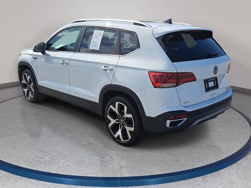Certified 2023 Volkswagen Taos SEL AWD/4WD image 7