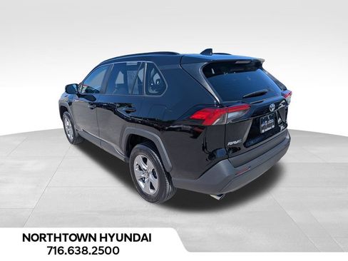 Used 2025 Toyota RAV4 XLE AWD/4WD image 3