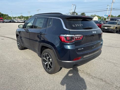 New 2026 Jeep Compass Limited AWD/4WD image 3