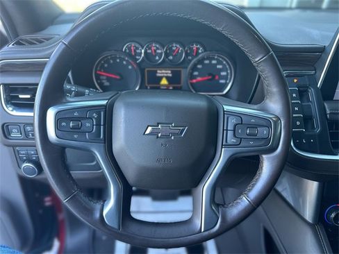 Used 2021 Chevrolet Suburban Z71 image 15