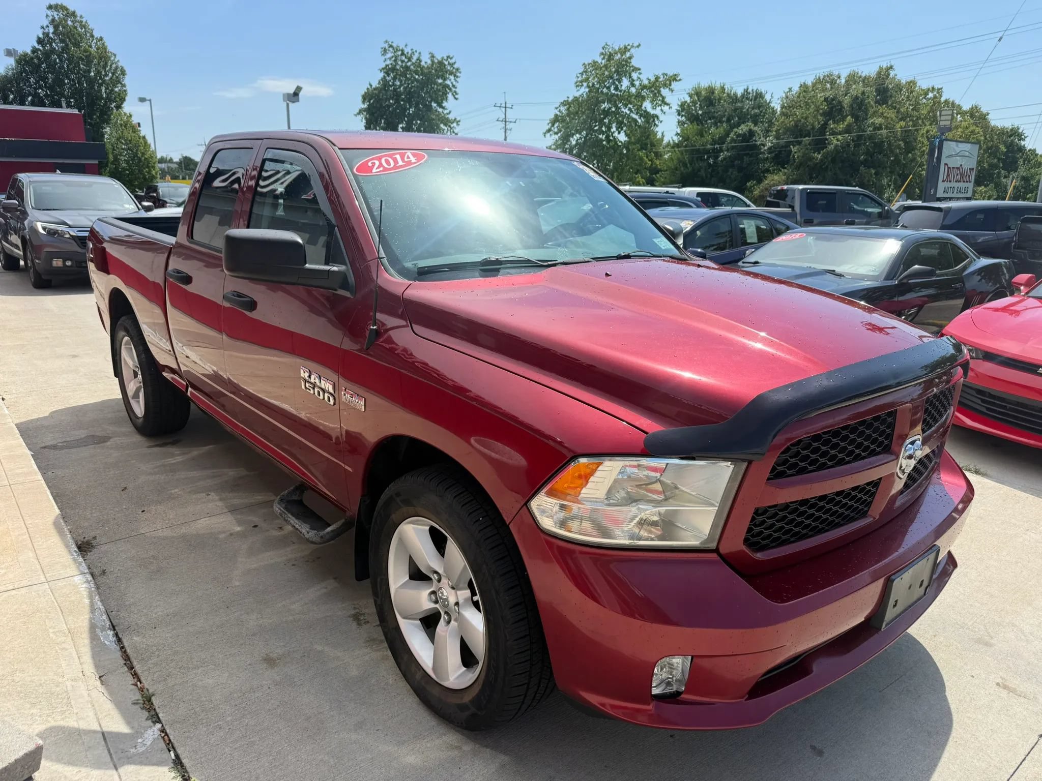 Used 2014 RAM 1500 Express AWD/4WD image 2