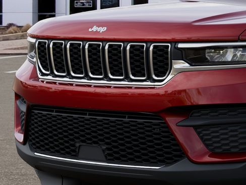 New 2026 Jeep Grand Cherokee Laredo X AWD/4WD image 11