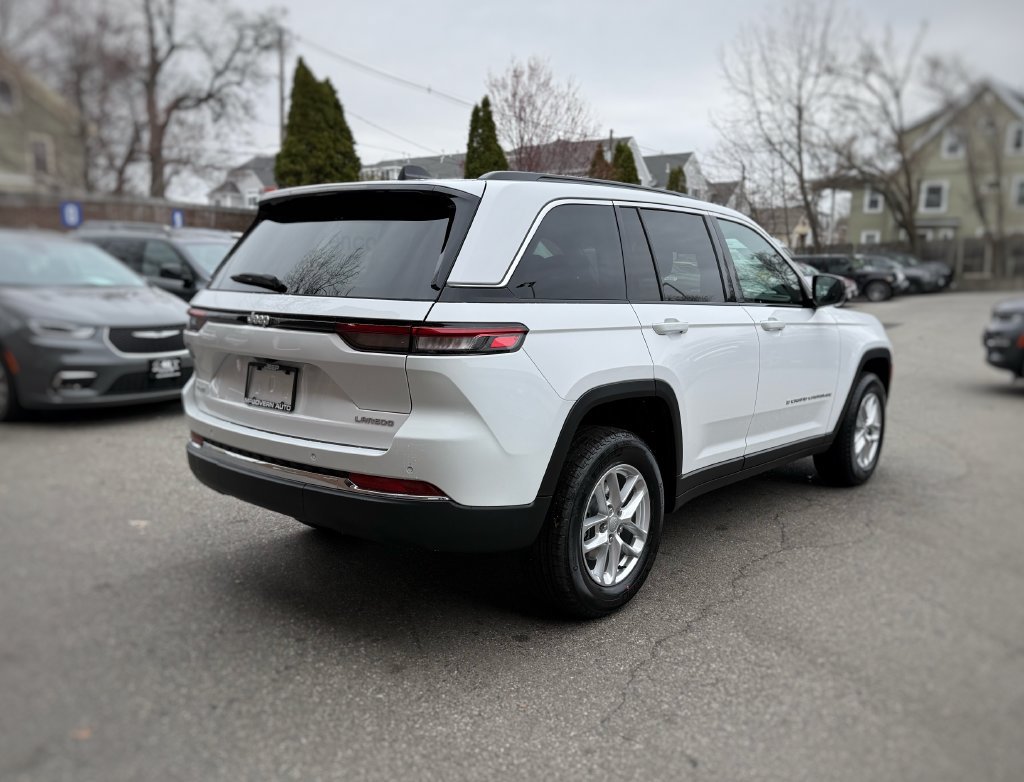 New 2026 Jeep Grand Cherokee Laredo X AWD/4WD image 8