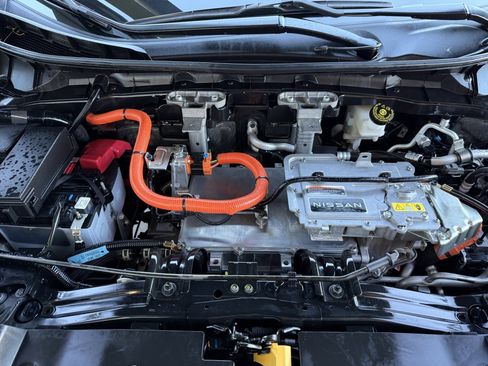 Used 2023 Nissan Ariya FWD image 39