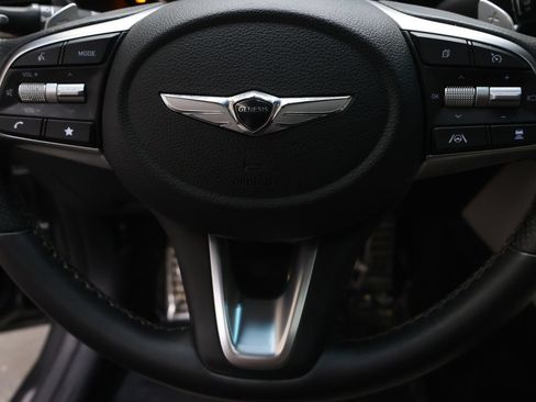 Used 2023 Genesis G70 2.0T w/ Sport Prestige Package RWD image 18