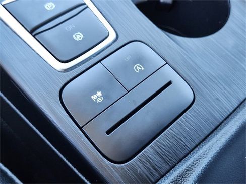 Certified 2021 Ford Escape SEL w/ SEL Stealth AWD Package image 27