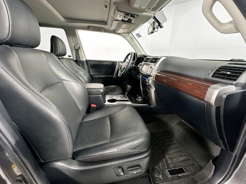 Used 2019 Toyota 4Runner Limited AWD/4WD image 27